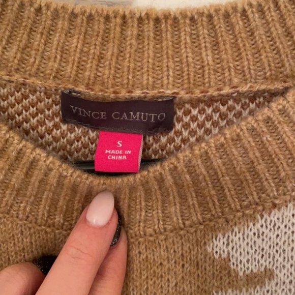 Vince Camuto Camo Sweatshirt - Picture 5 of 5